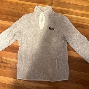 LL Bean thick pull over with buttons and front pocket